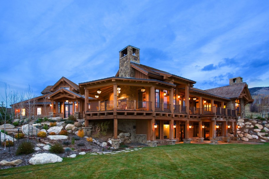 Ранчо в США каменный дом