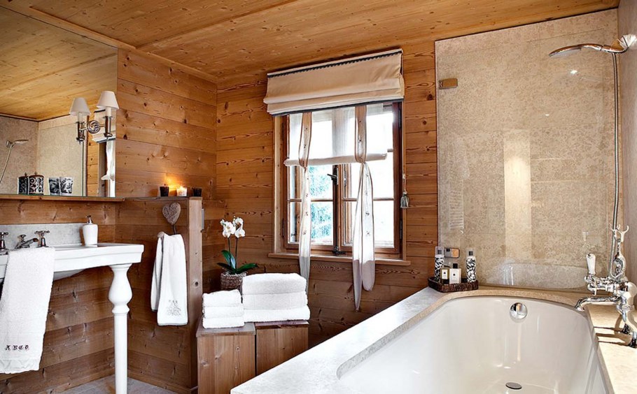 Стены в ванной в деревянном доме