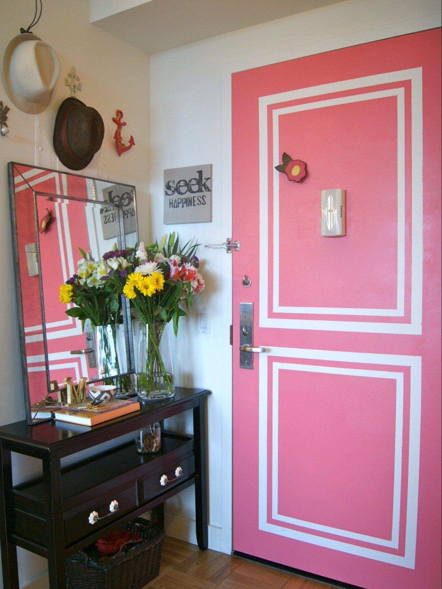 Бледно розовый цвет стен