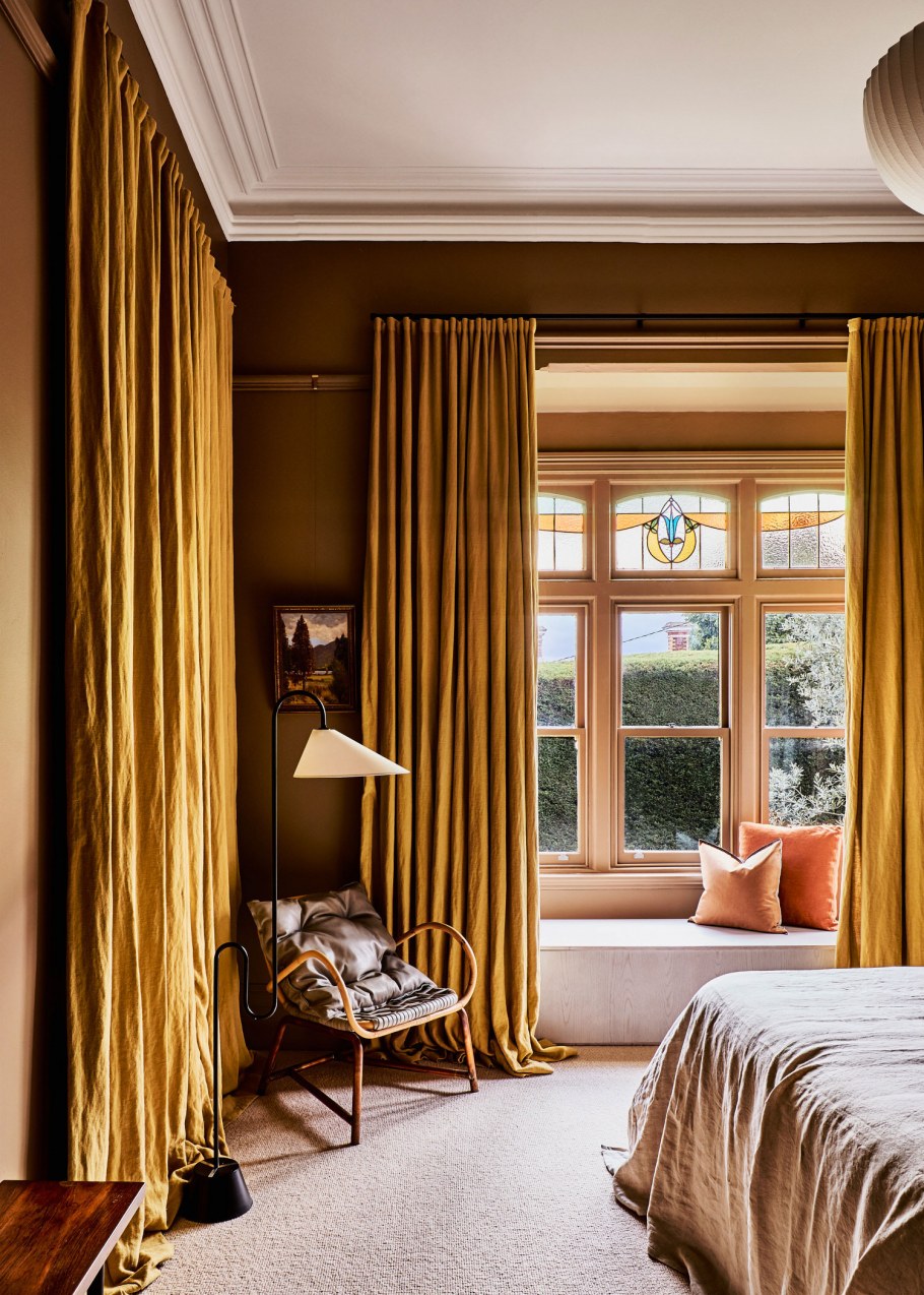 Спальня окно старый дизайн