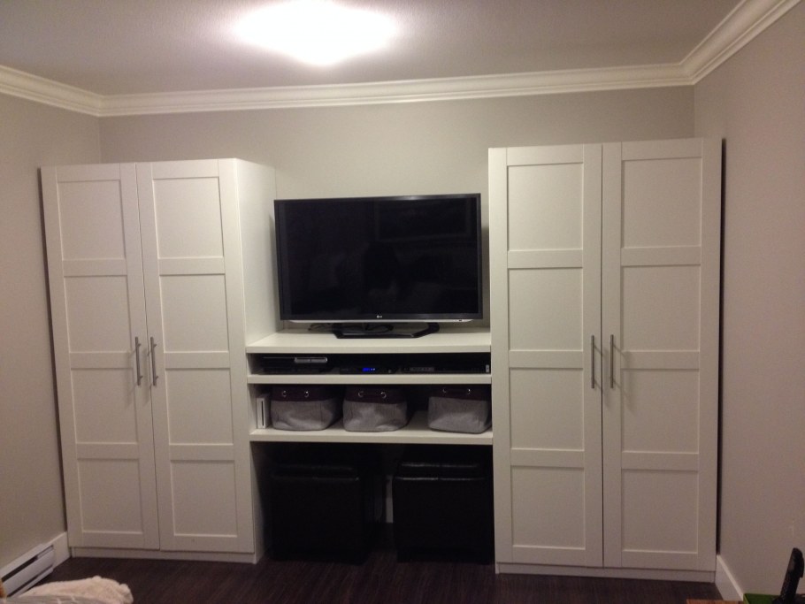 БЕСТО шкаф для ТВ, комбин/стеклян дверцы