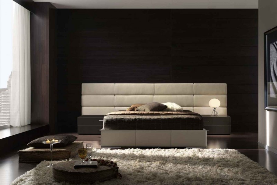 Кровать с тумбочками