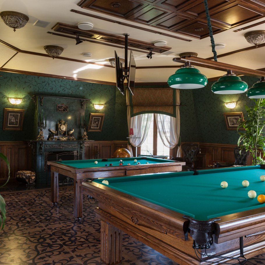 Бильярдная комната