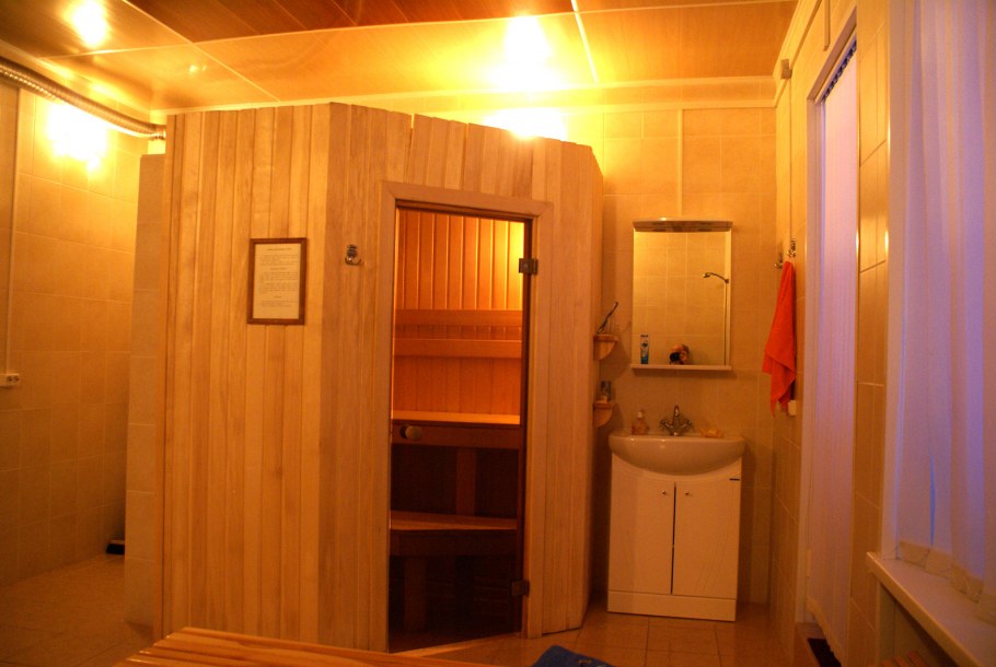 Сауна в ванной комнате в квартире в хрущевке