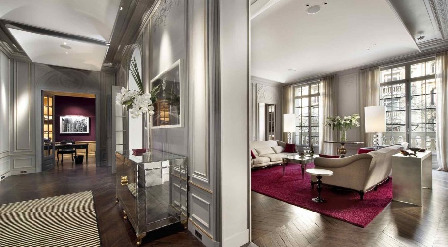 Гостиная с панорамными окнами