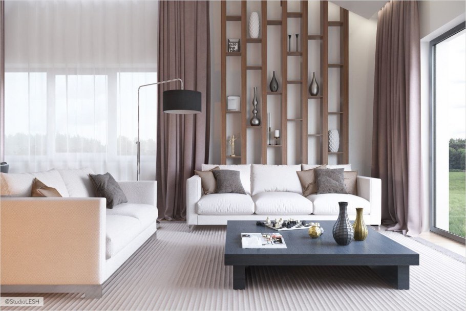 Диван у окна шторы