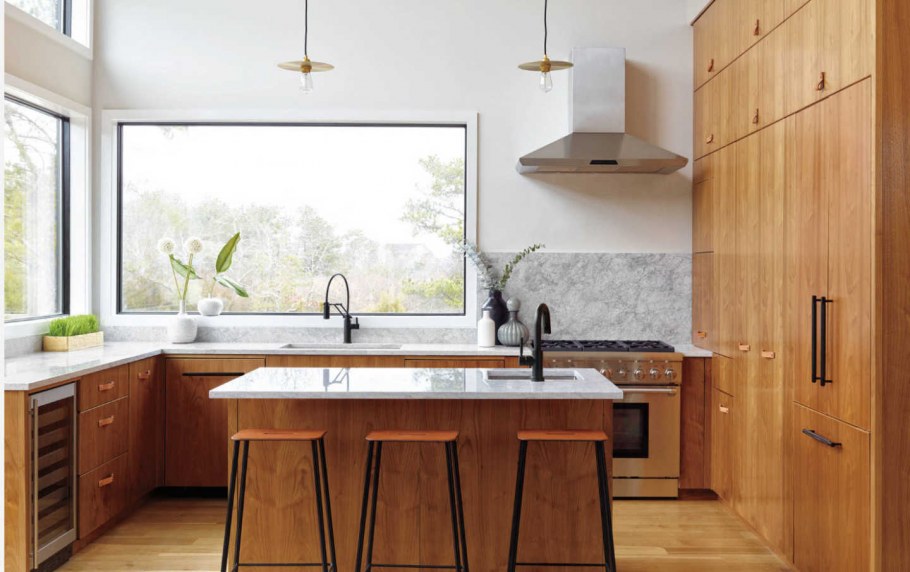 Небольшая кухня в частном доме