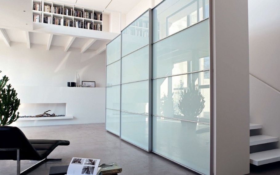 Цельностеклянные перегородки Алютех