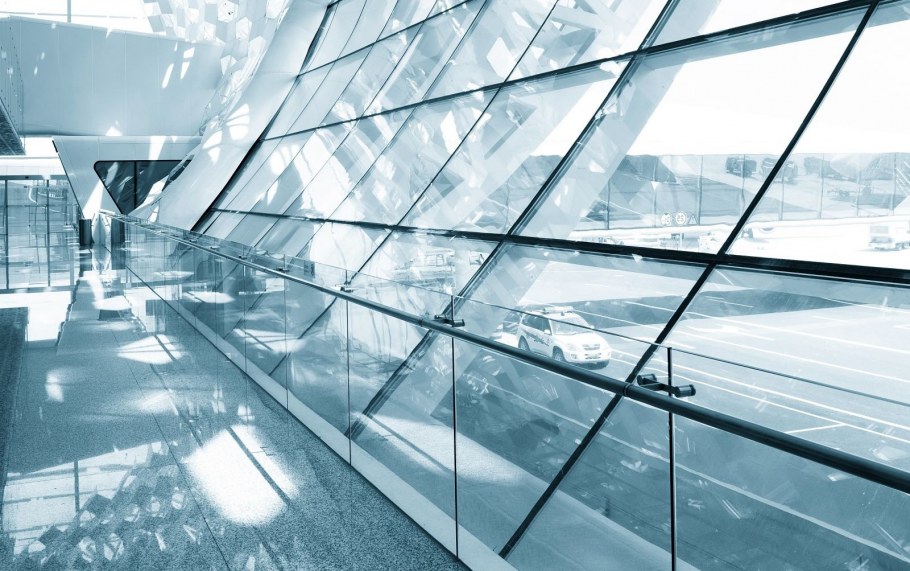 Стеклянные перегородки в доме