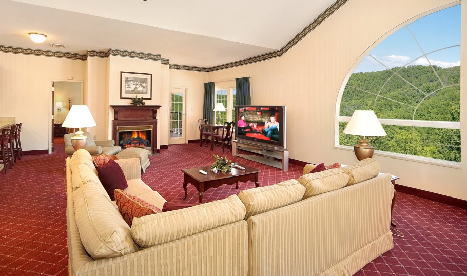 Красивая обстановка в комнате