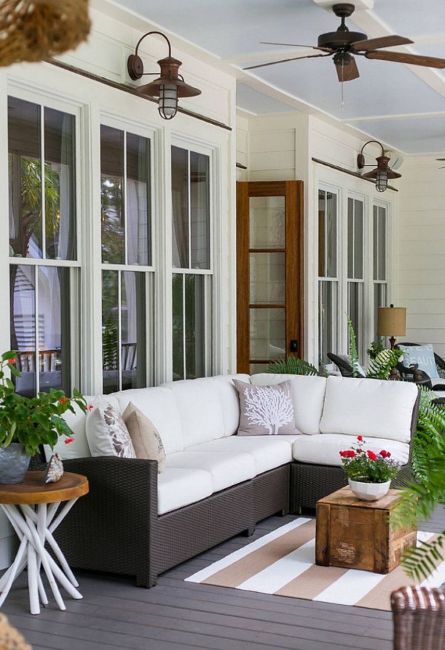 Обставить балкон