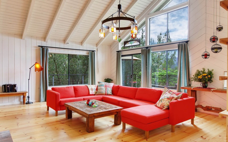 Веранда с балконом