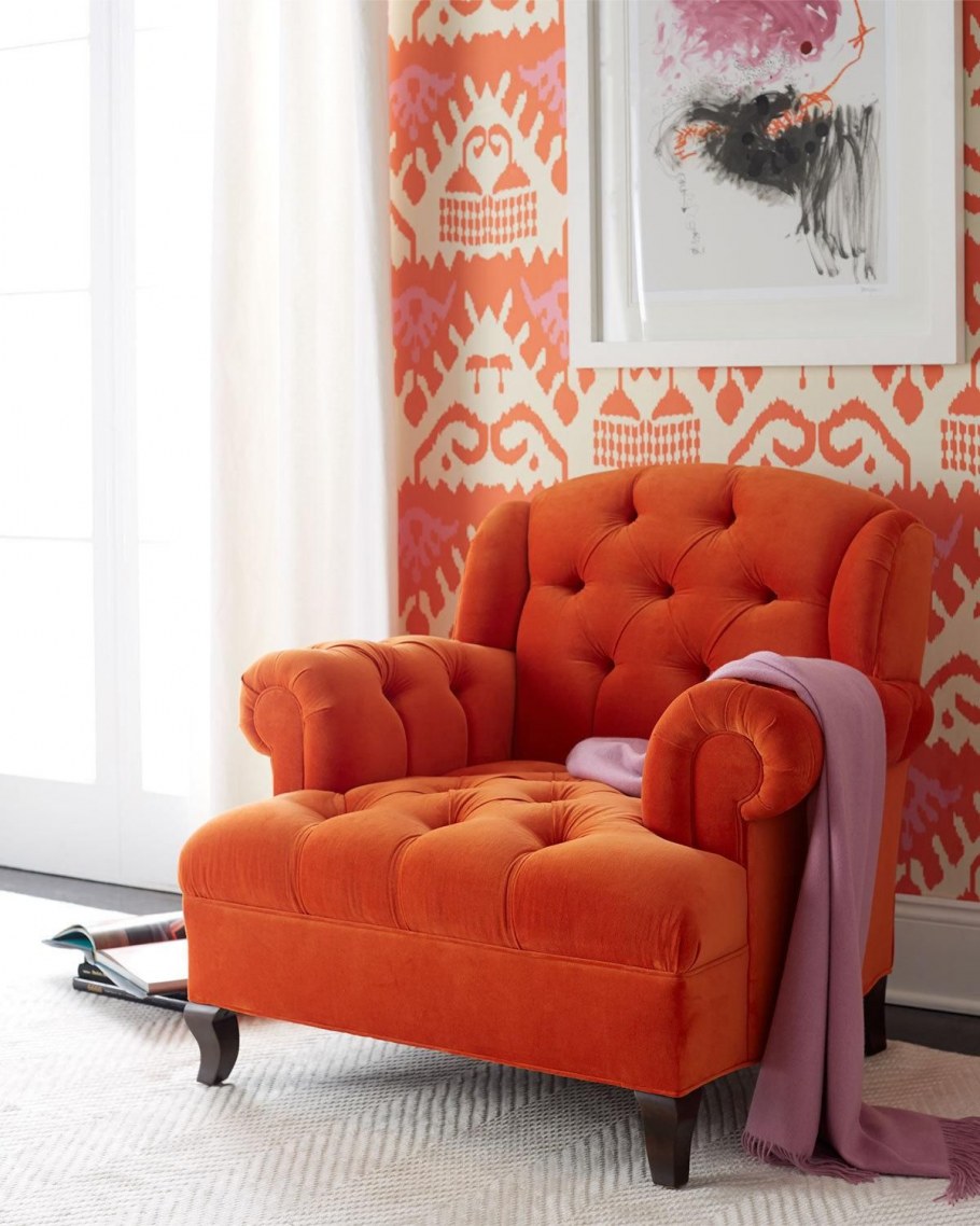 Диван губы в интерьере