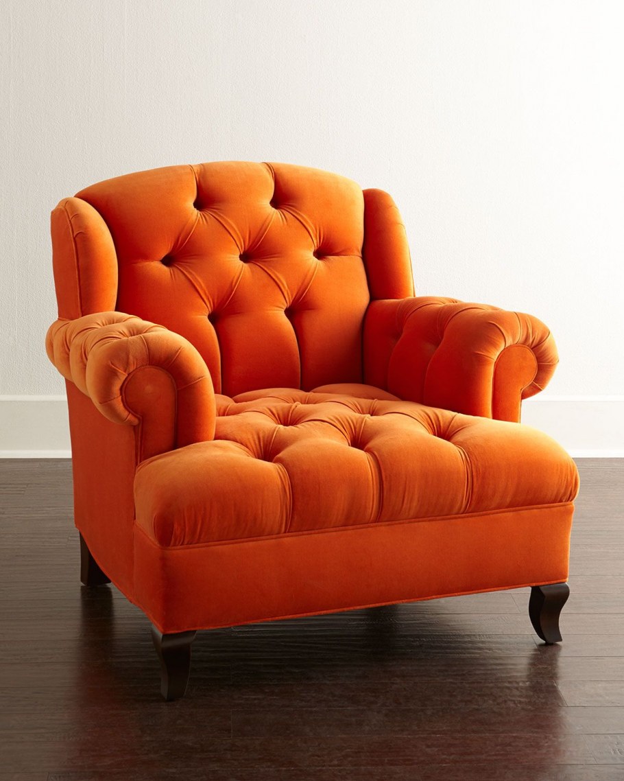Оранжевое кресло