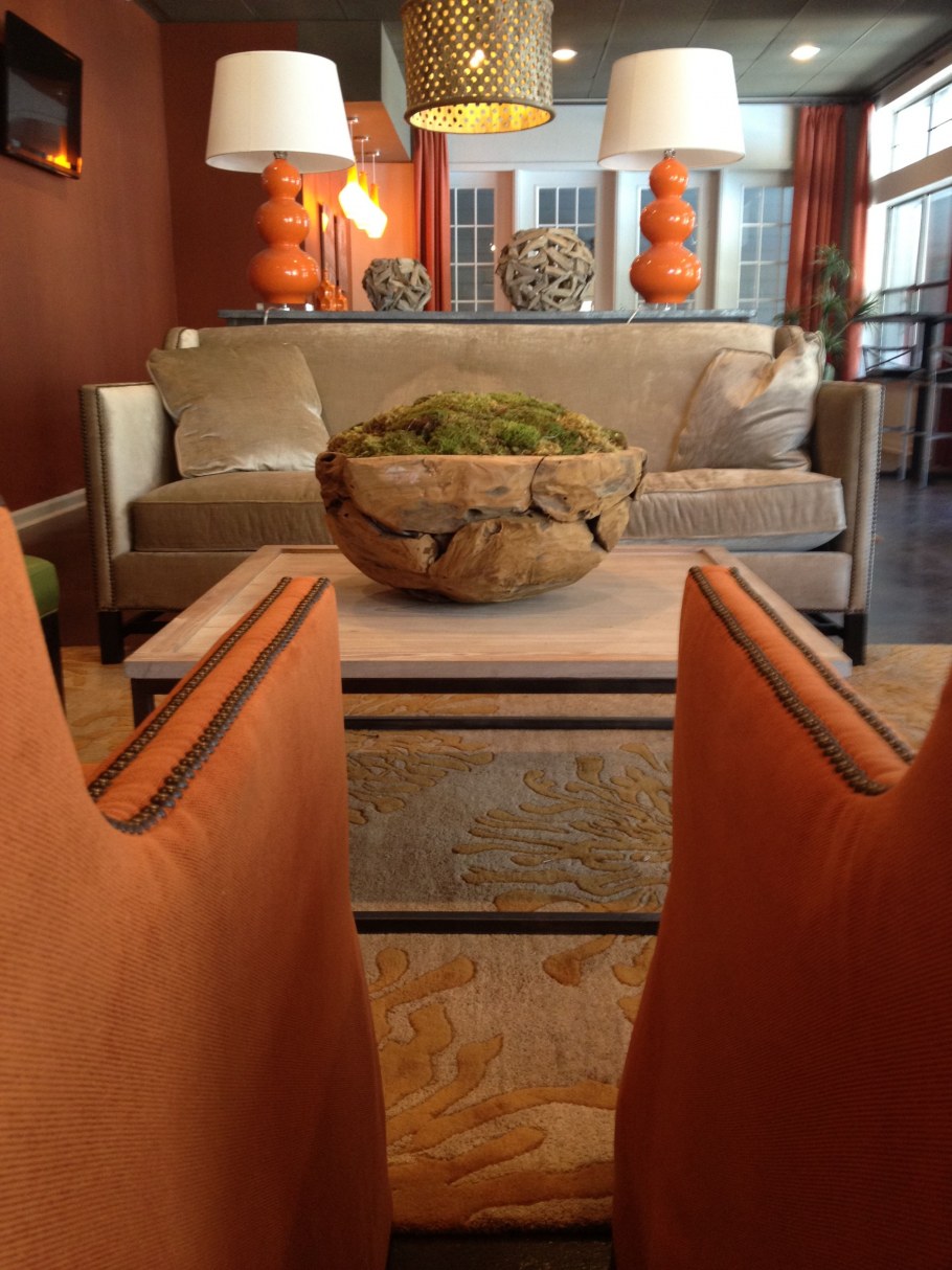 Коричнево оранжевый интерьер