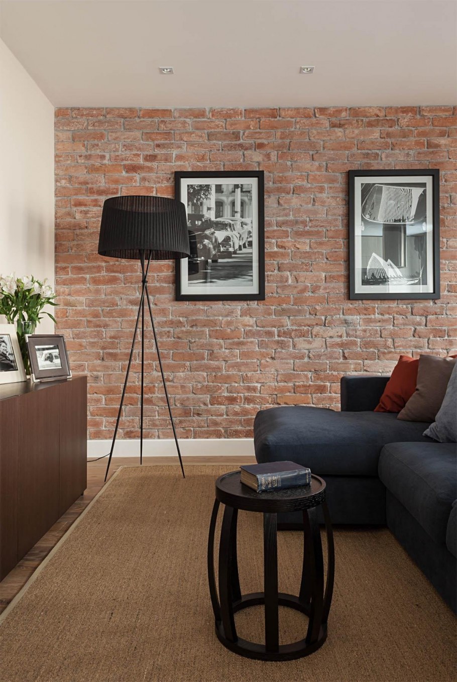 Красный кирпич в интерьере квартиры