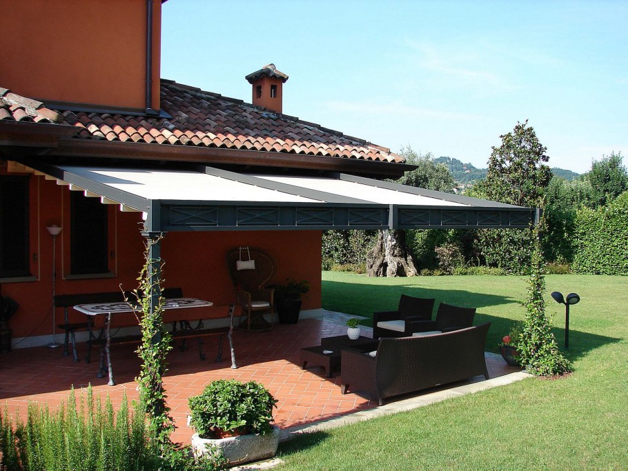 Пергола с маркизой