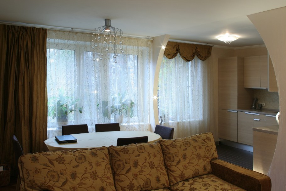 Занавески в кухню столовую