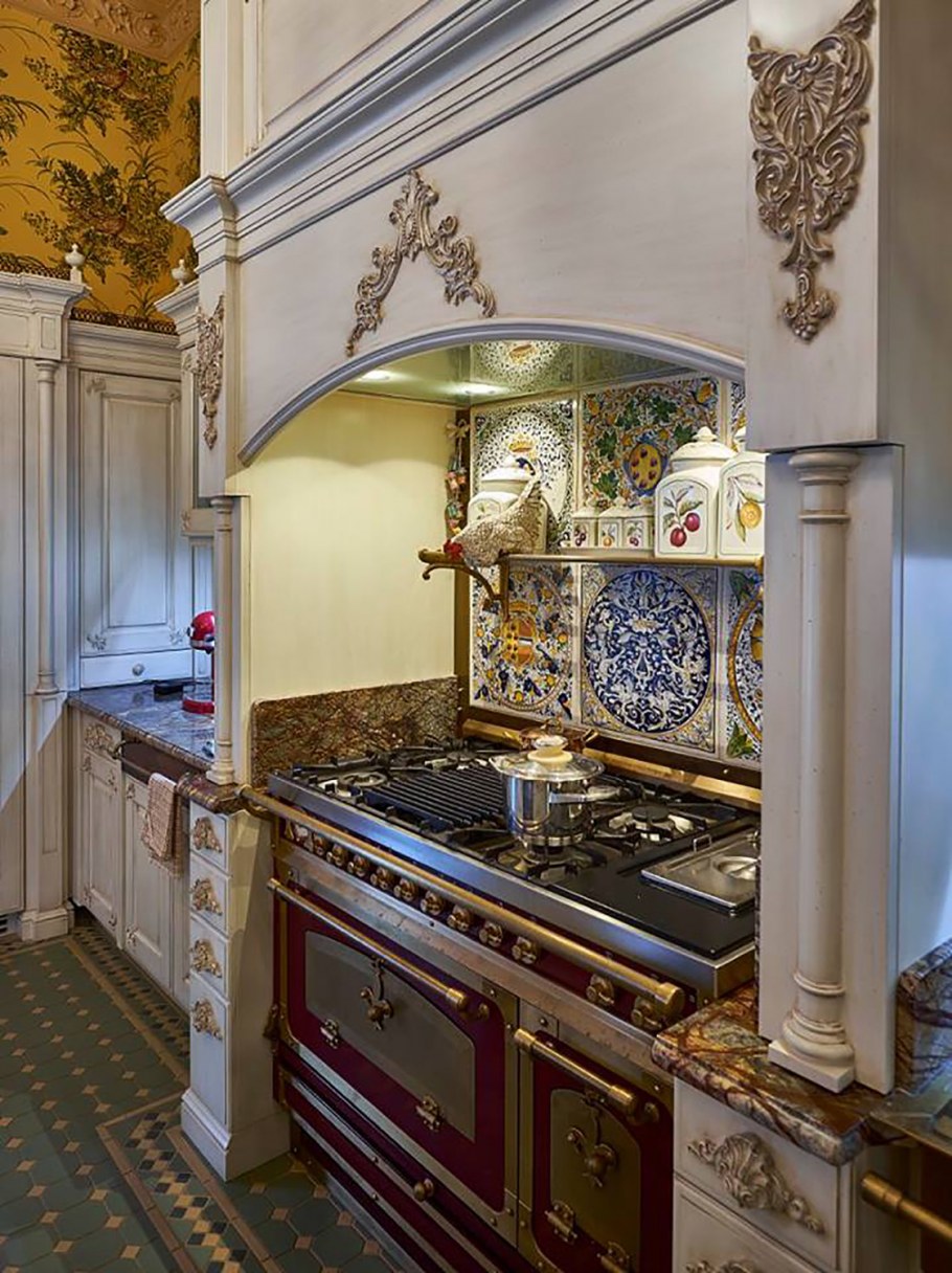 Мраморный кухонный гарнитур