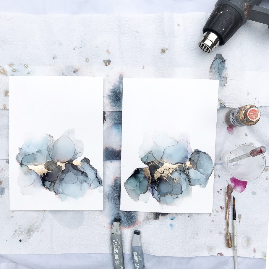 Картины алкогольными чернилами в интерьере