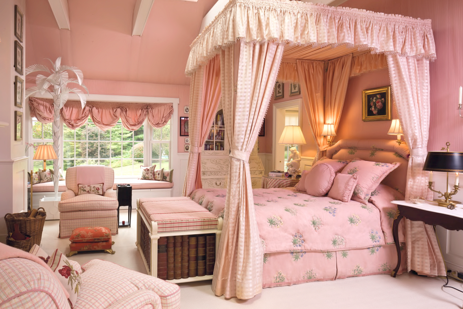 Спальня в темных тонах