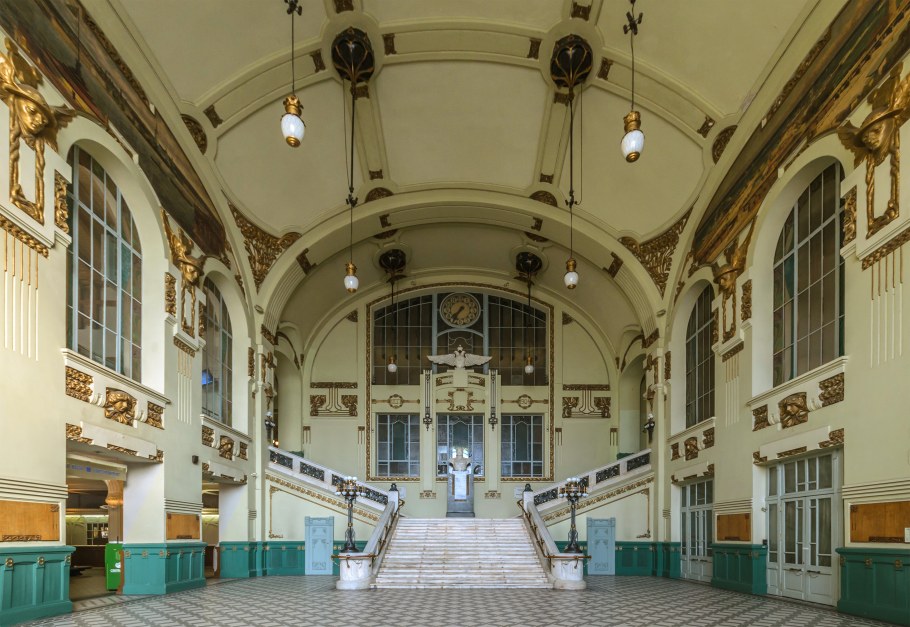 Витебский вокзал Санкт-Петербург