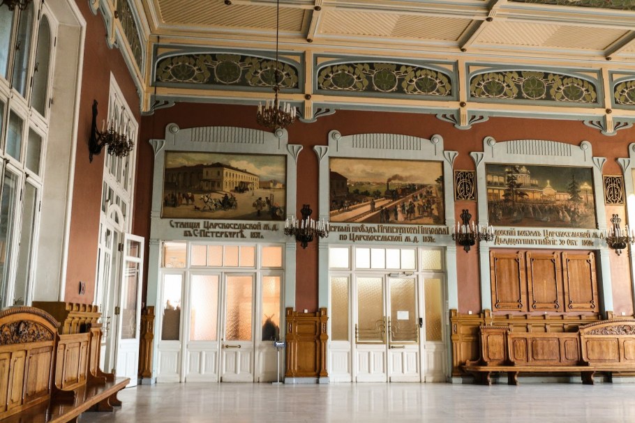 Витебский вокзал зал