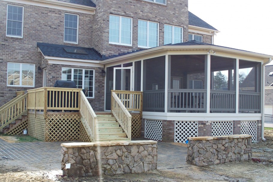 Крыльцо с террасой