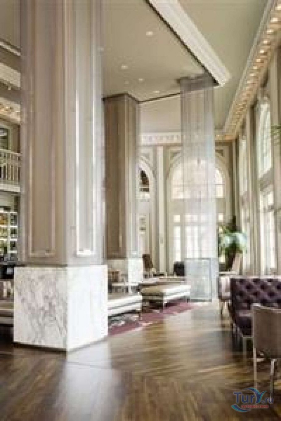 Колонна стильный интерьер