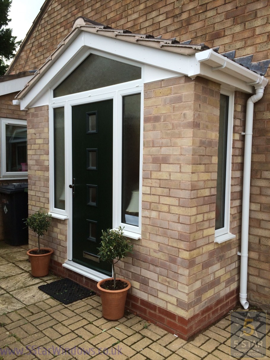 Остекленное крыльцо