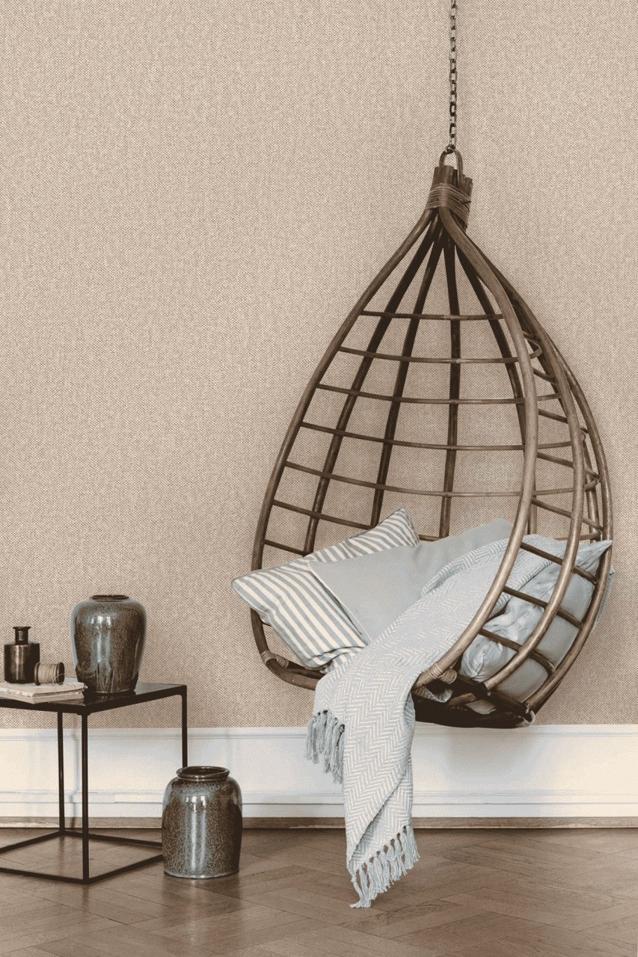 Подвесное кресло в интерьере