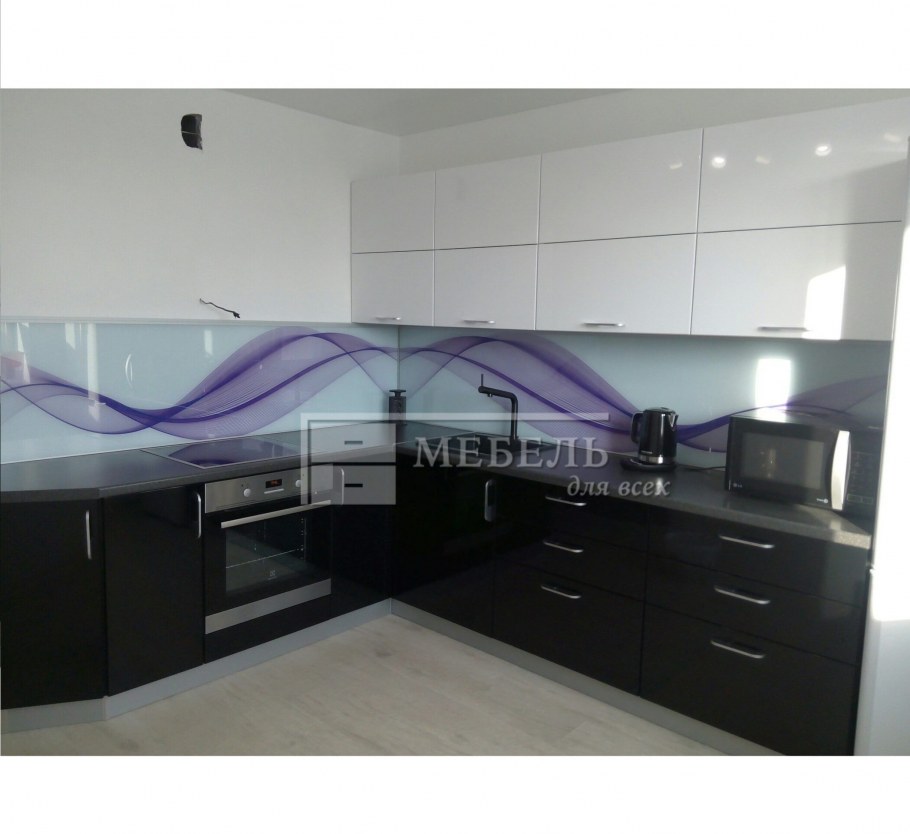 Черно белые кухни в Калуге