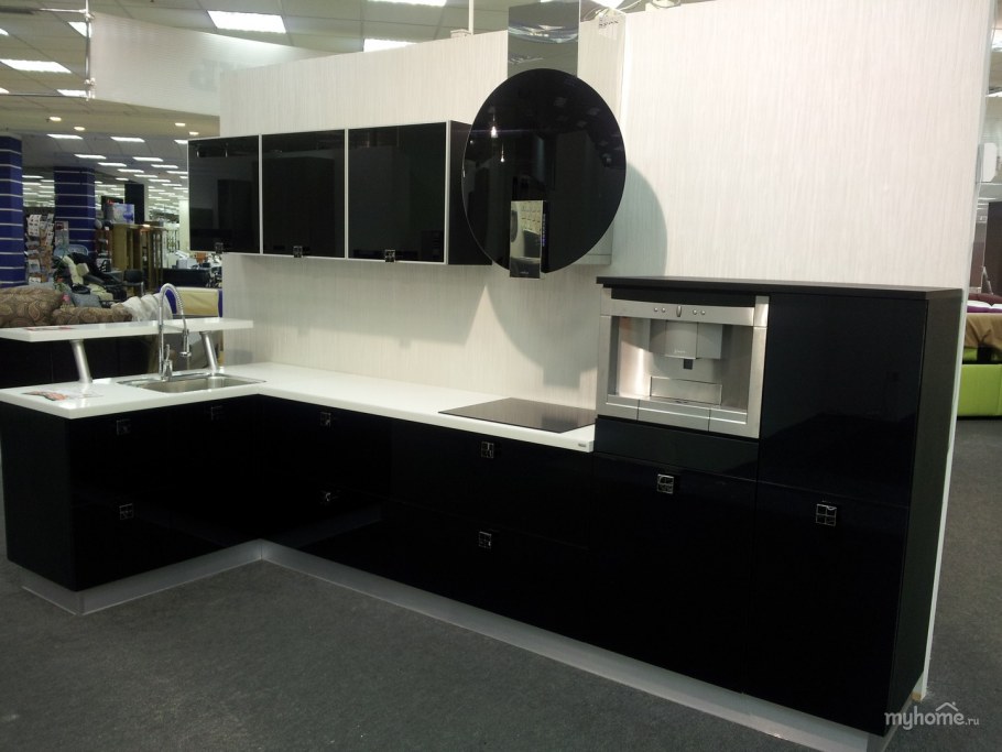 Цвета кухни с чёрным металиком