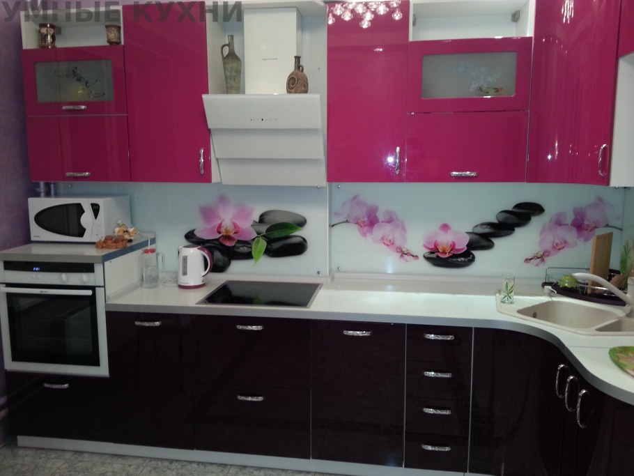 Акриловые кухонные гарнитуры