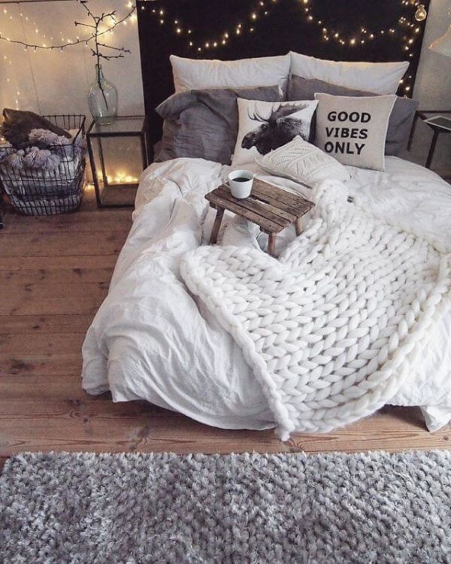 Кровать в стиле хюгге