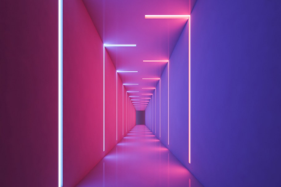 Фиолетовый неон коридор