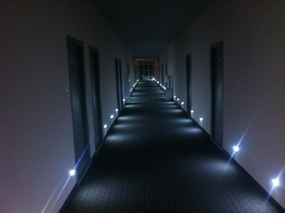 Фиолетовое освещение