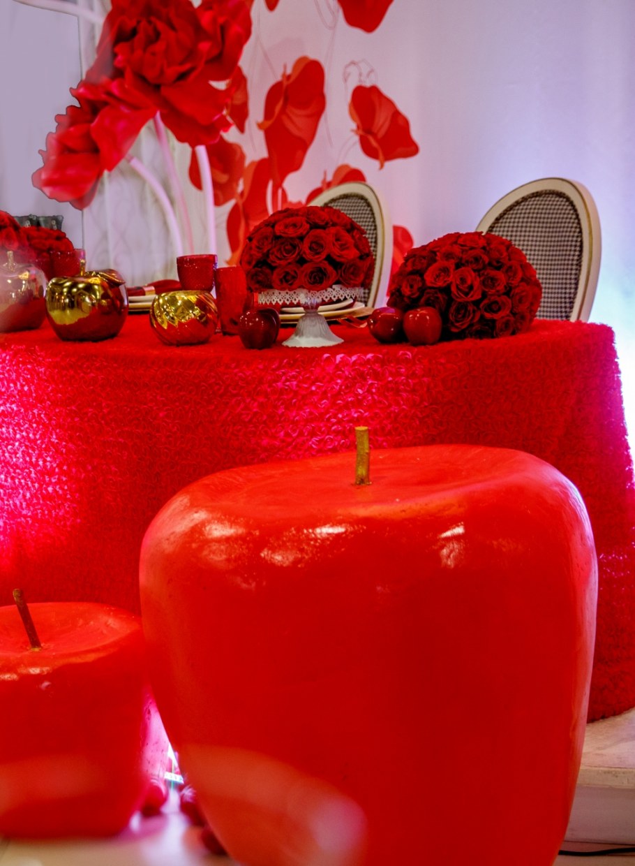 Кэнди бар на свадьбу в Красном цвете