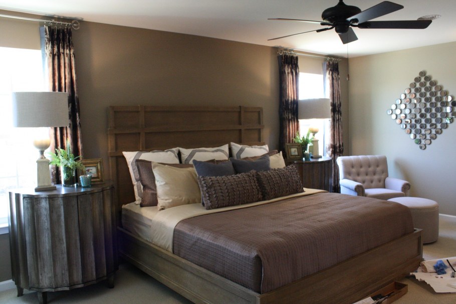 Серые шторы в спальне