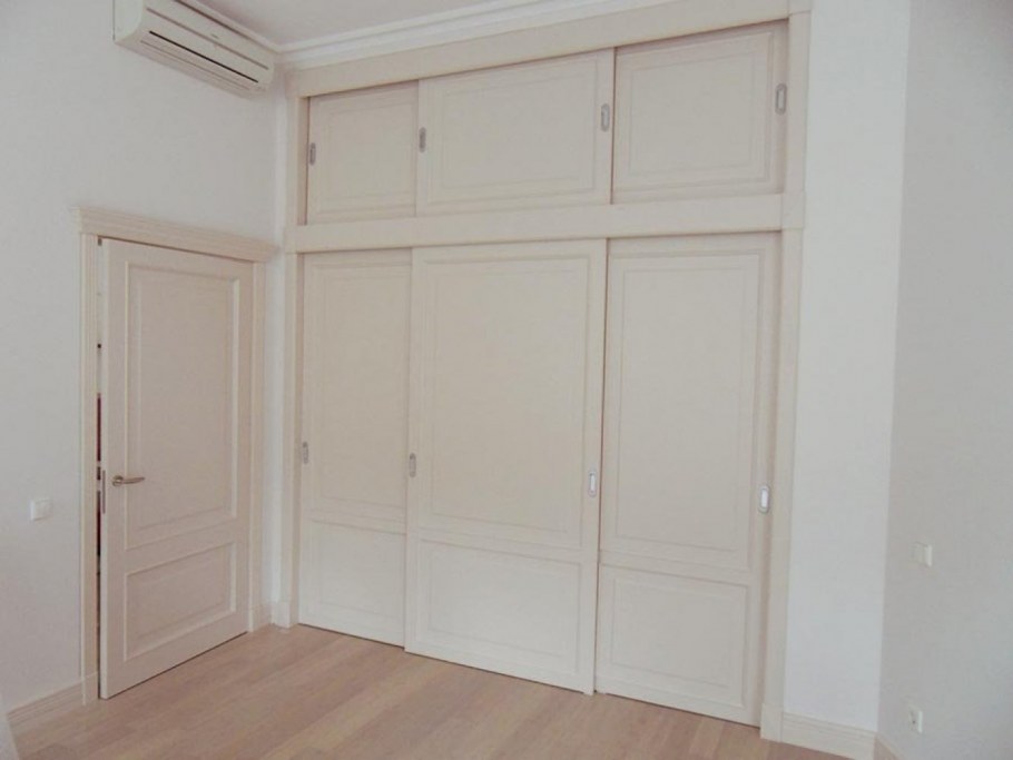 Встроенный шкаф купе МДФ