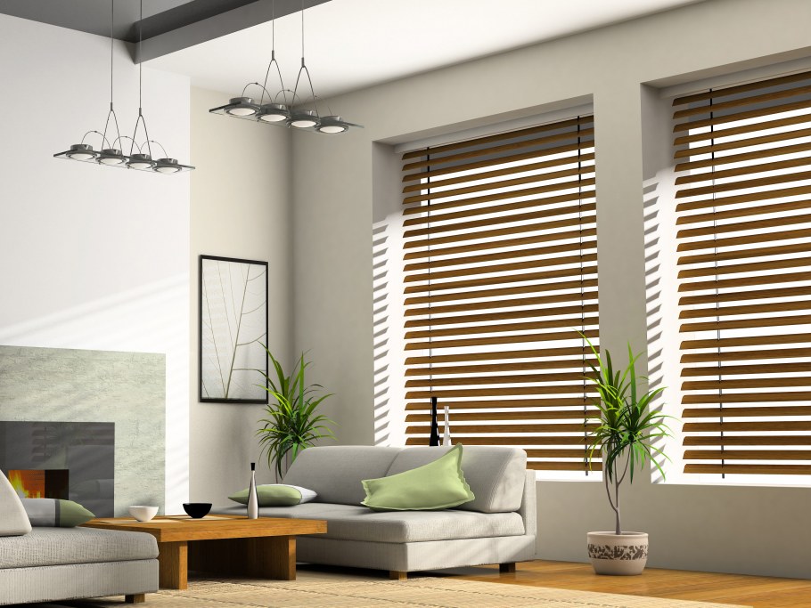 Коричневые жалюзи в интерьере