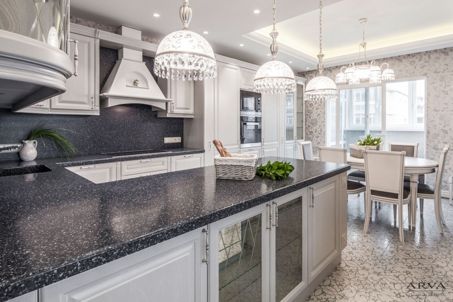 Кухня в стиле Прованс серая с белым