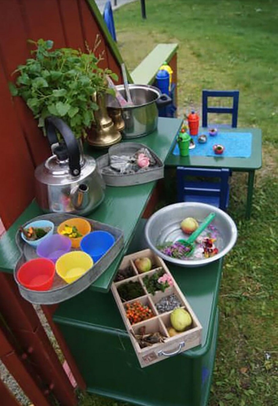 Домик на детскую площадку