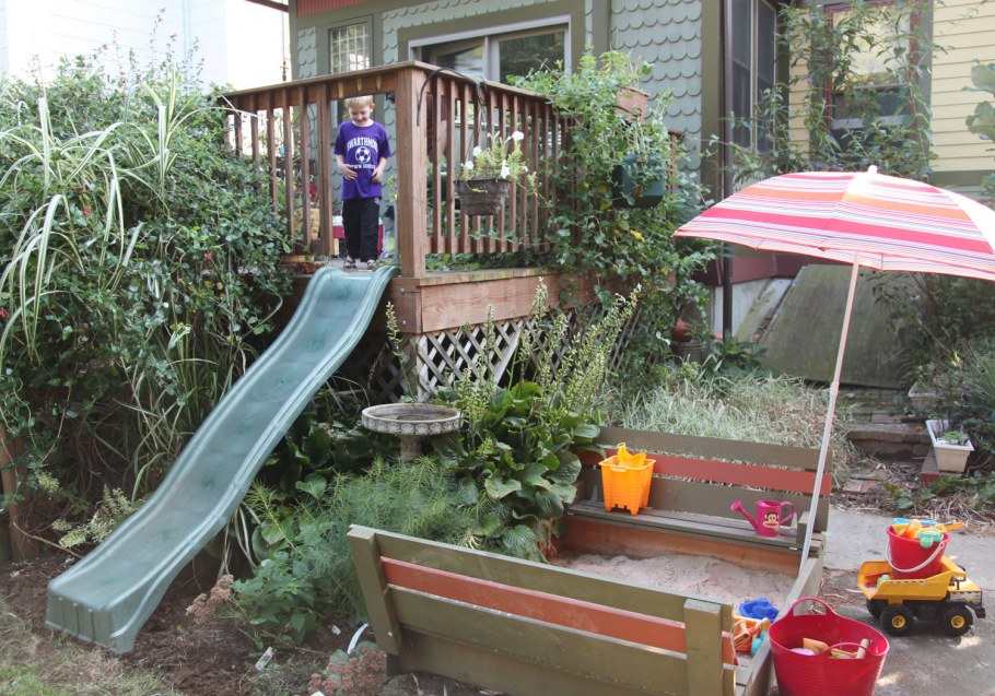 Детский уголок на дачном участке