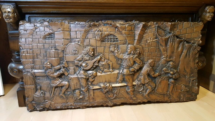 Медное панно