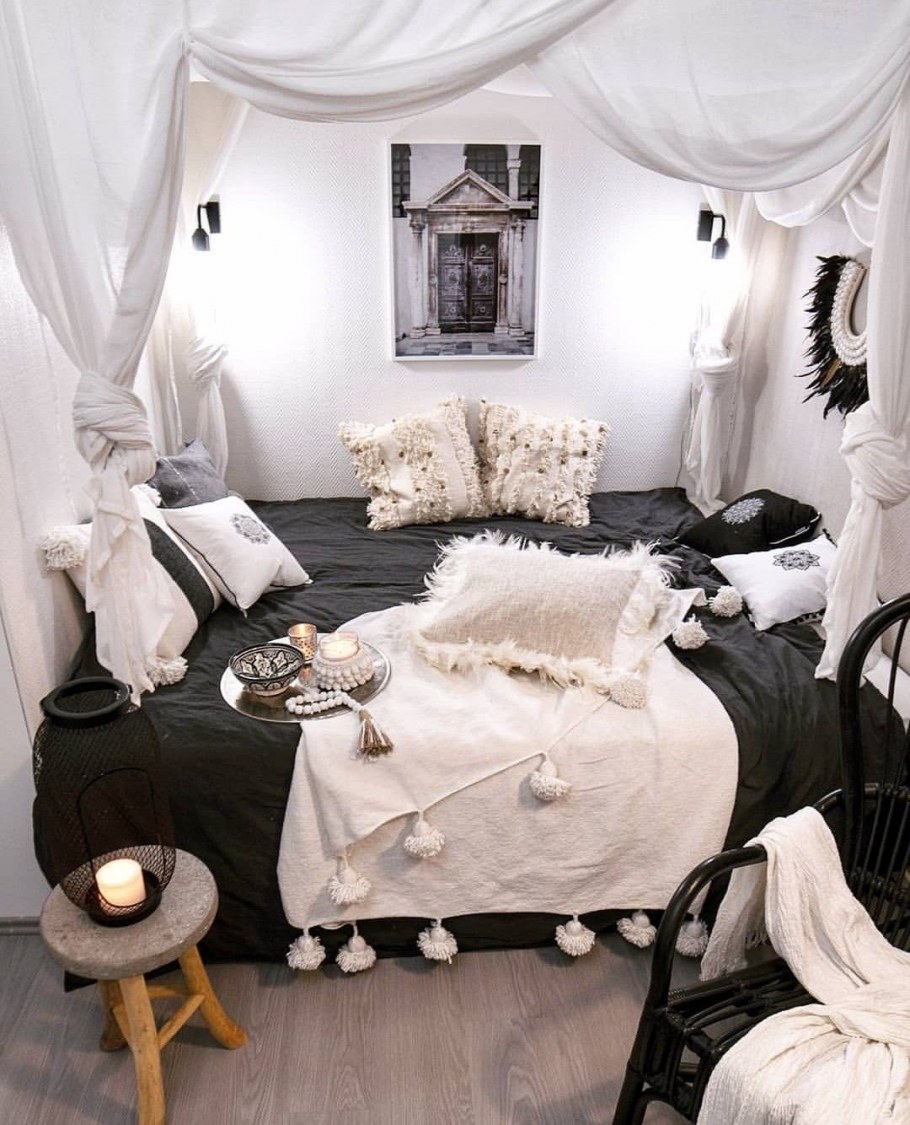 Богатая спальня для девочки