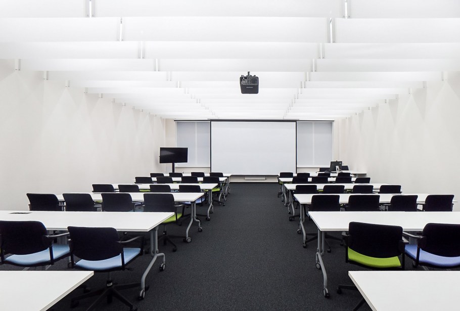 Маленькая аудитория