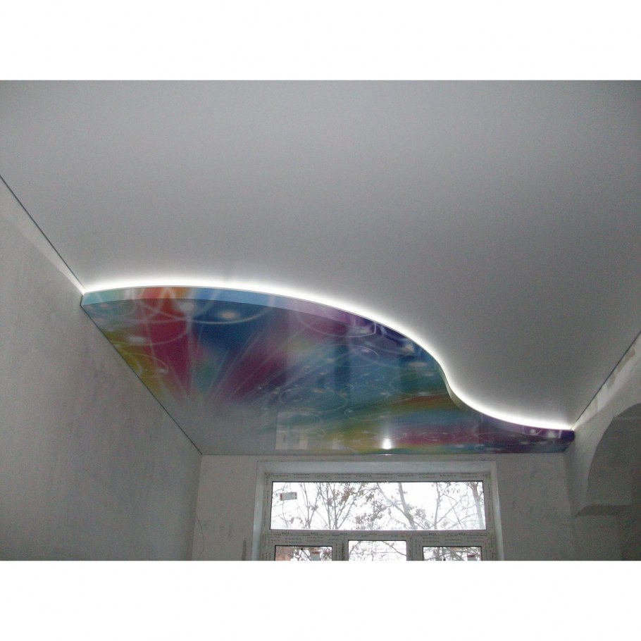 Окрашенный потолок