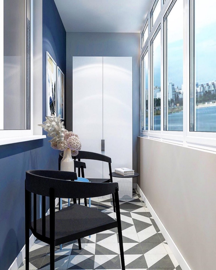 Светло серый балкон