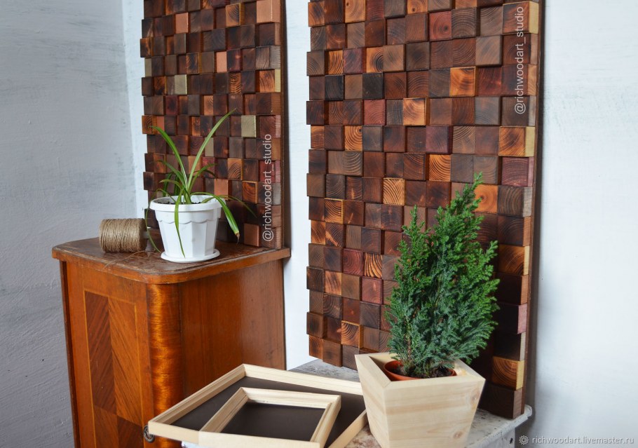 Панно из спилов дерева